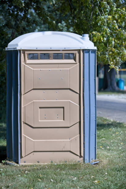 Best Wedding porta potty rental  in Assumption, IL
